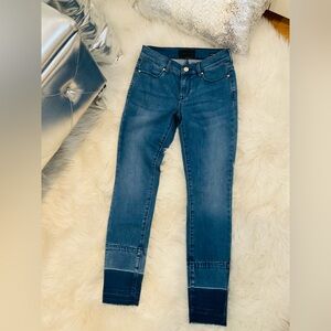 KENDALL & KYLIE SKINNY JEANS